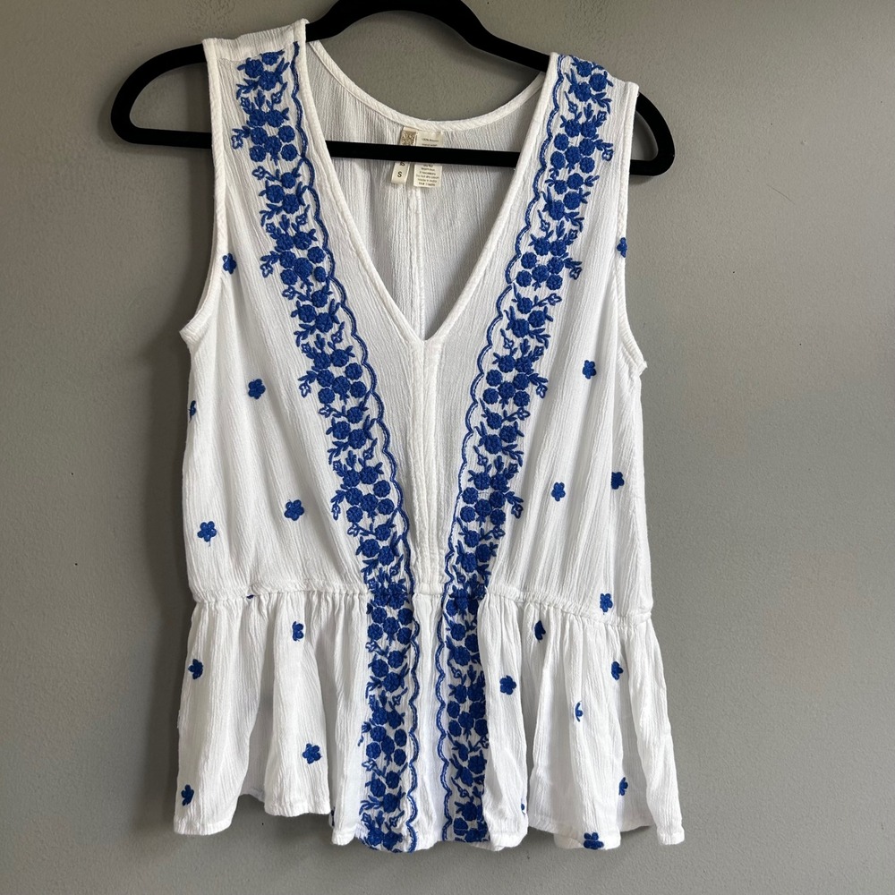 Japna White Blue Floral Embroidered Peplum Tank Top V-Neck Small Rayon